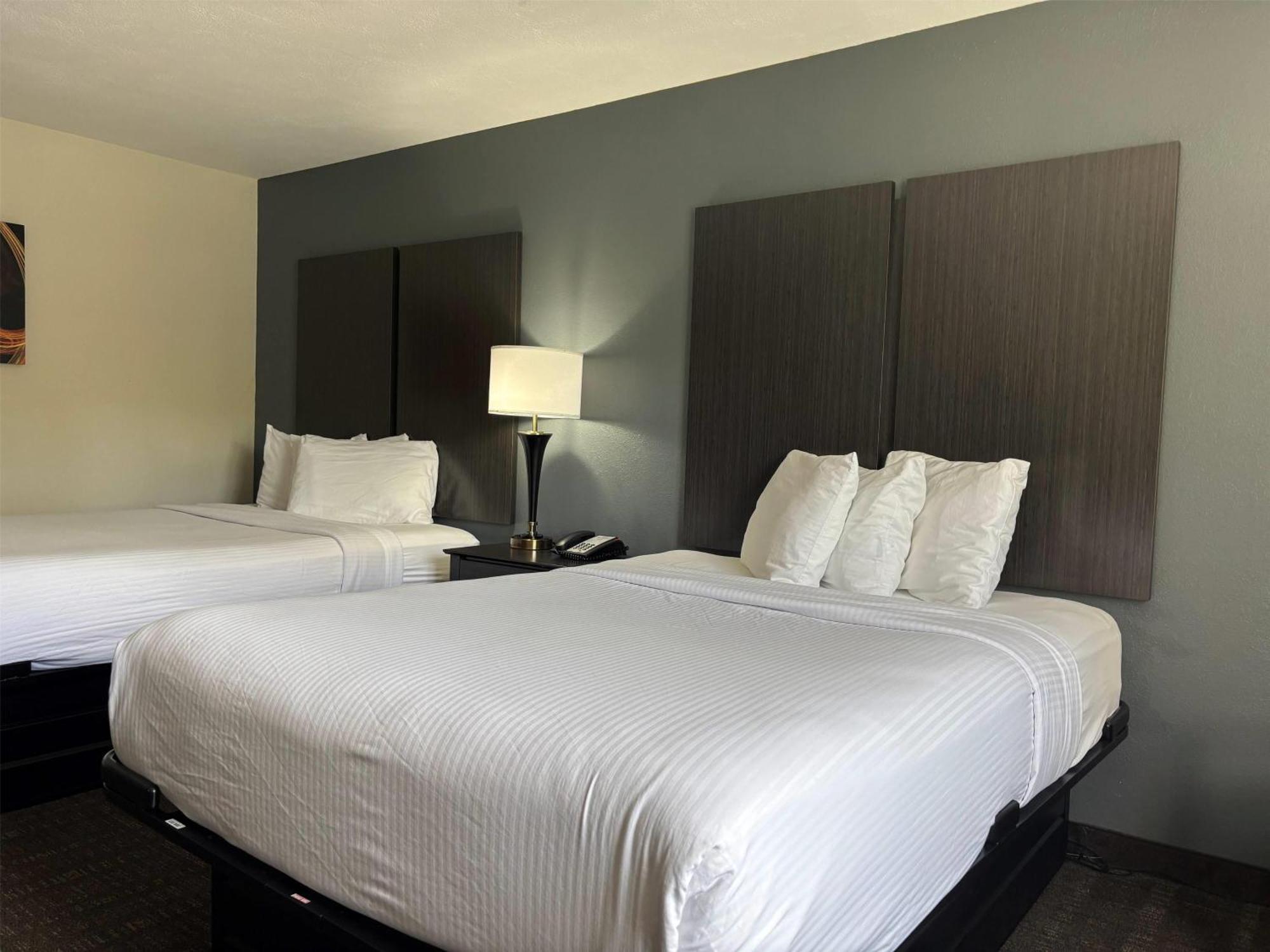 Baymont By Wyndham Chester Il Exterior foto
