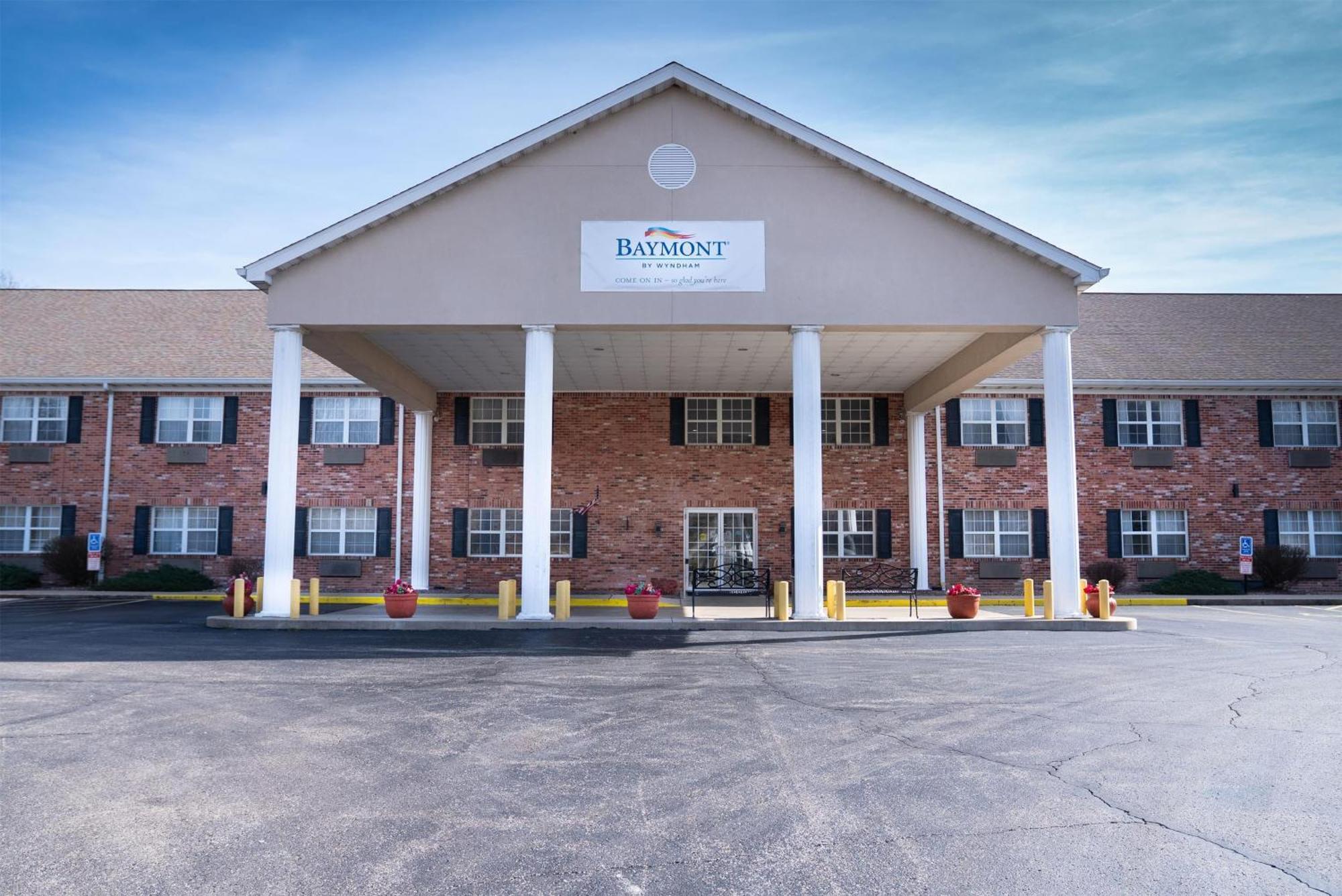 Baymont By Wyndham Chester Il Exterior foto